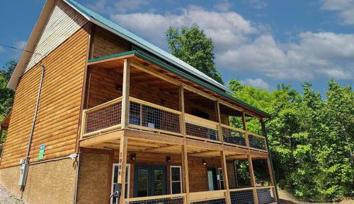 Three-Bedroom Holiday Home 