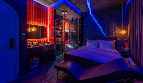 Large Double Room