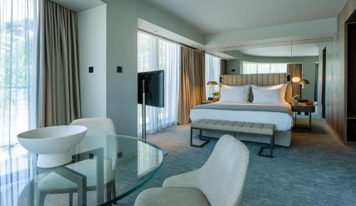 Suite with River View
