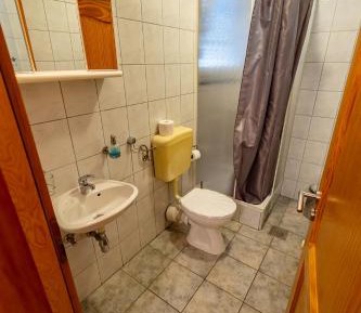 Twin Room with Private Bathroom