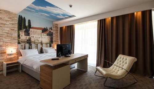 Double or Twin Room with Balcony