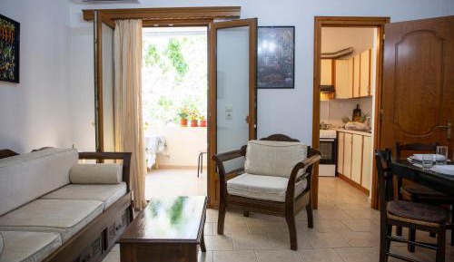One-Bedroom Apartment with Garden View