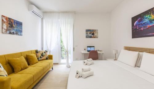 Three-Bedroom Deluxe Apartment