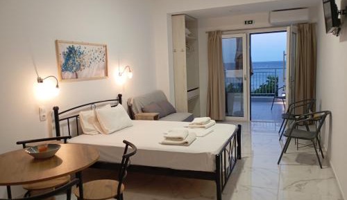 Studio with Sea View