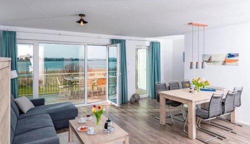 Three-Bedroom Holiday Home 