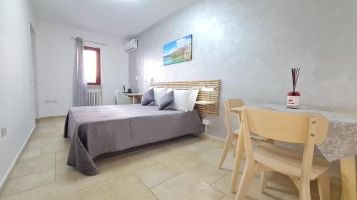 Double or Twin Room with Private Bathroom
