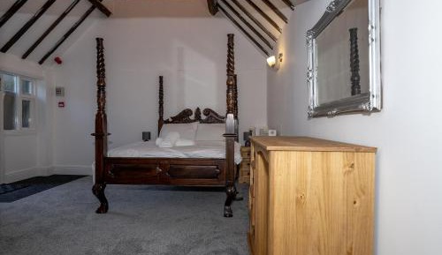 Superior King Room