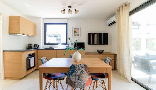 One-Bedroom Apartment with Terrace