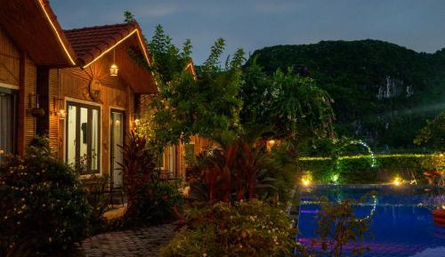 Bungalow with Garden View