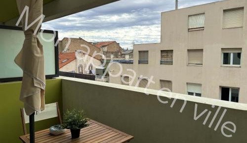 Studio with Balcony