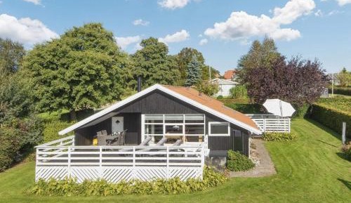 Four-Bedroom Holiday Home