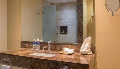SUITE CON JACUZZI OCEANFRONT