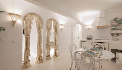 Suite Cellar basement