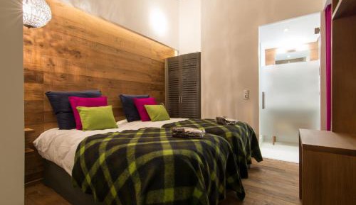 Three-Bedroom Deluxe Suite - Cozy Home XXL