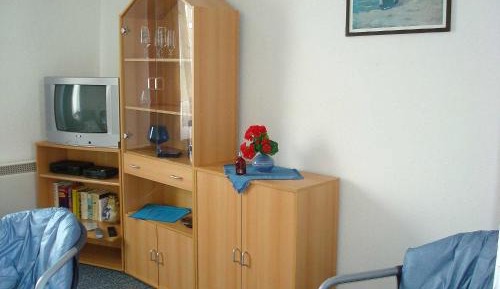 Apartment with Shower