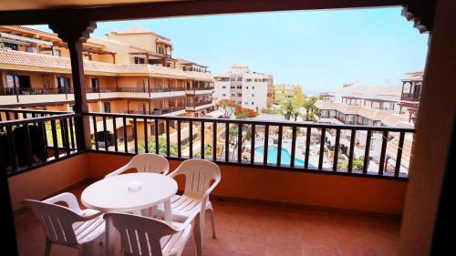 Duplex Two-Bedroom Apartment with Garden View (3 Adults)