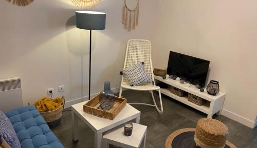 One-Bedroom Apartment - Non-Smoking
