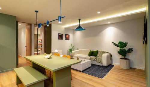 Deluxe Apartment