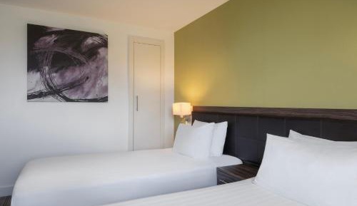 Standard Room with Two Single Beds