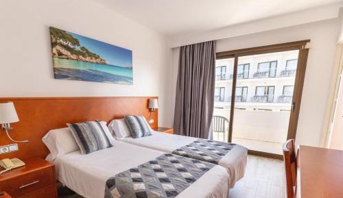 Twin Room with Balcony