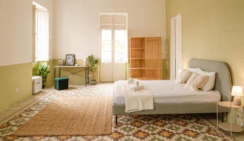 Deluxe Double Room with Bath