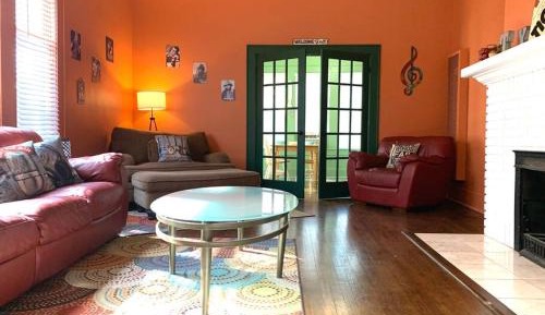 One-Bedroom Apartment - Non-Smoking