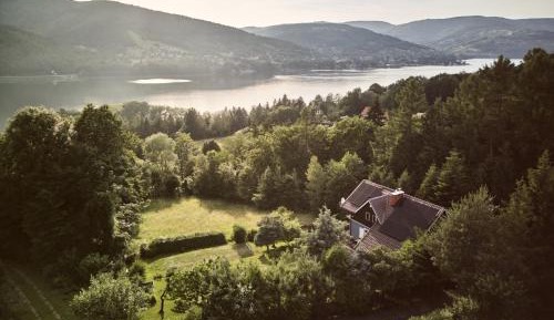 Villa with Garden View