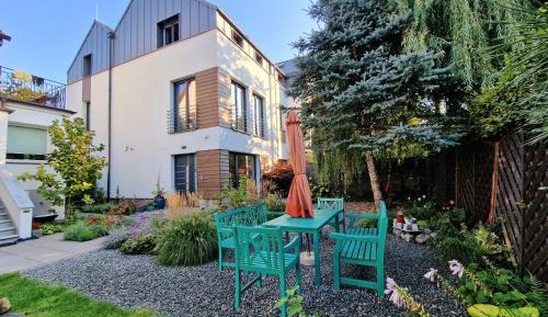 Apartment - Split Level