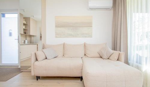 One-Bedroom Apartment with Terrace
