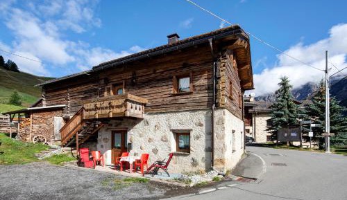 Superior One-Bedroom Apartment