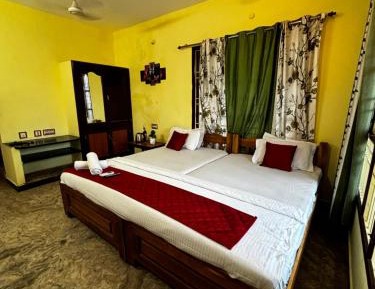 Deluxe Double Room with Balcony and Sea View