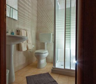 Basic Triple Room