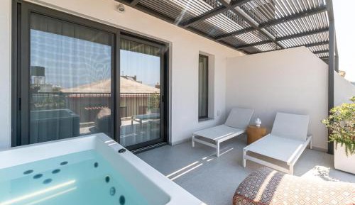Junior Suite Sea View with Outdoor Jetted Tub