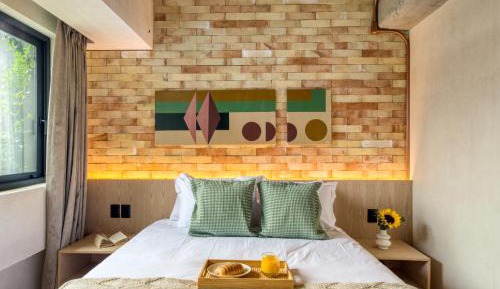 Family Two-Bedroom Apartment with View