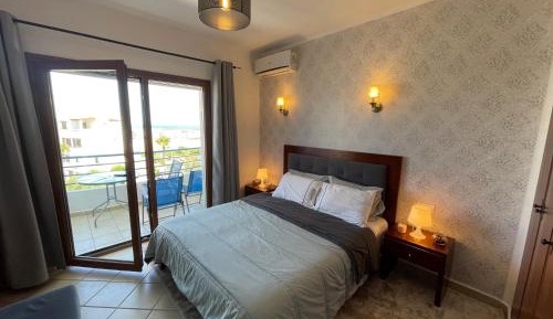 Studio with Sea View