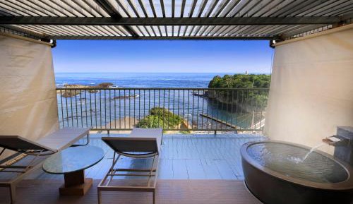 King Room with Spa Bath