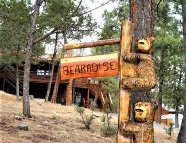 Three-Bedroom Holiday Home 