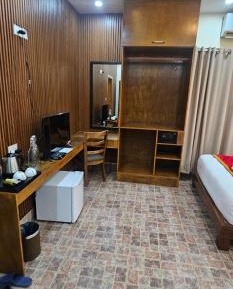 Superior Double or Twin Room with Pool View