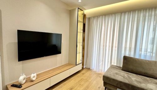 One-Bedroom Apartment with Balcony