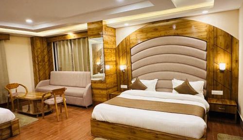 Deluxe King Suite