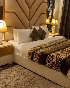 Deluxe Double Room (2 Adults + 1 Child)