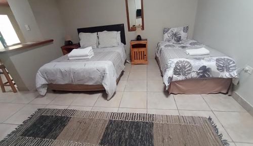 Twin Room with Shower