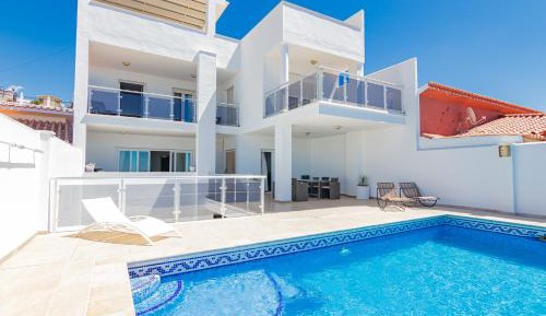 Villa with Sea View