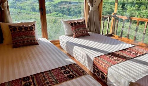 Twin Room with Mountain View