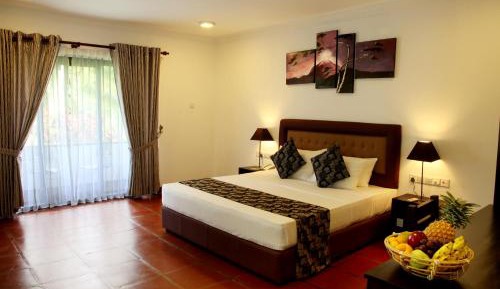 Superior Double Room with Complimentary Airport Transfer