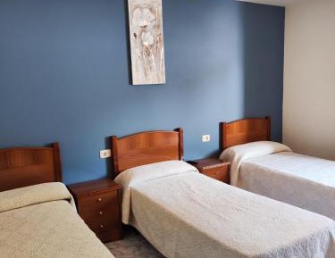 Triple Room with Private Bathroom