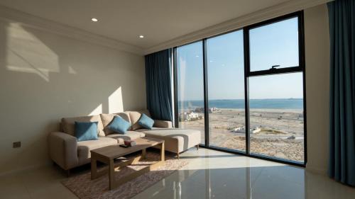 Two-Bedroom Apartment with Balcony and Sea View