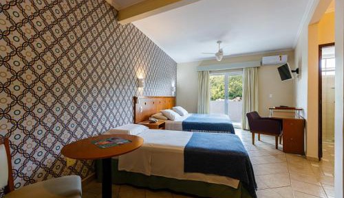 Deluxe Triple Suite