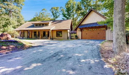 Four bedroom holiday home 