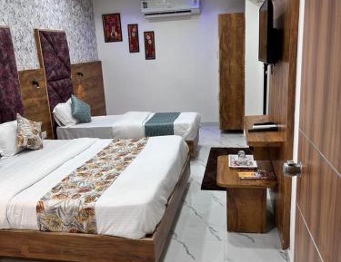 Deluxe Triple Room